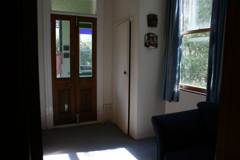 Photo of property in 143 Wadestown Road, Wadestown, Wellington, 6012