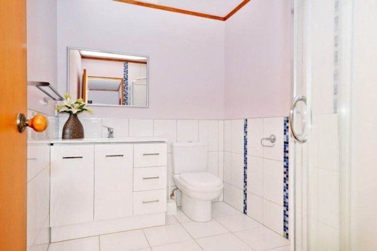 Photo of property in 32 Halcione Close, Flagstaff, Hamilton, 3210