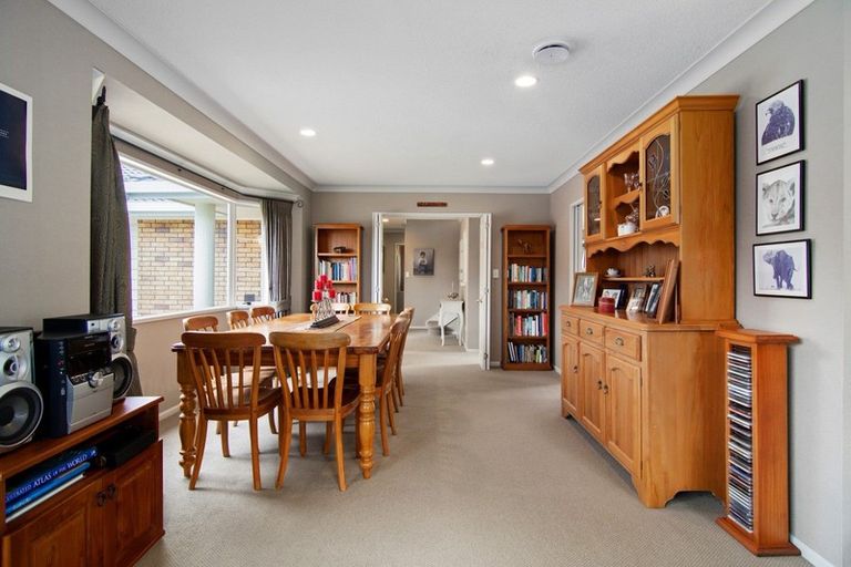 Photo of property in 18 Canaandale Drive, Flagstaff, Hamilton, 3210