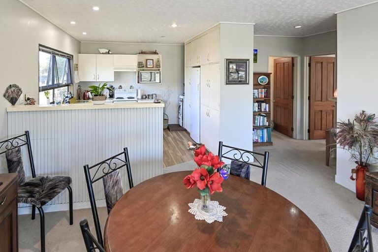 Photo of property in 213 Taradale Road, Pirimai, Napier, 4112