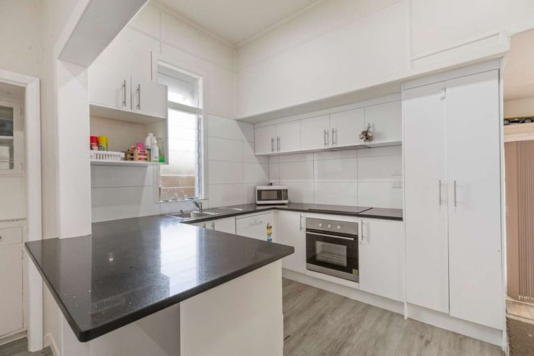 Photo of property in 15 Princes Street, Pukekohe, 2120