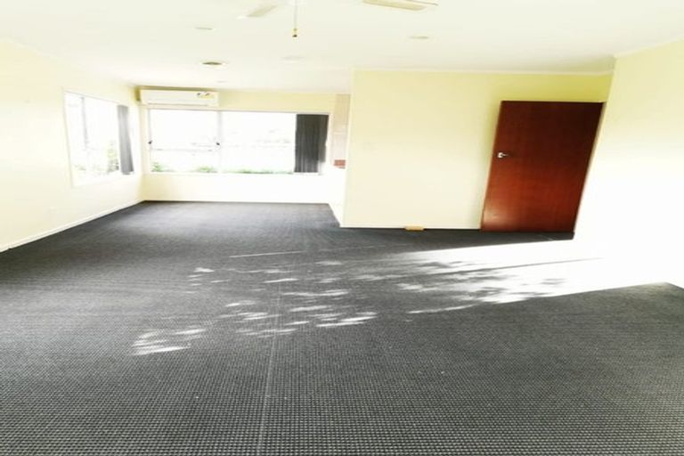 Photo of property in 24 Terry Street, Blockhouse Bay, Auckland, 0600