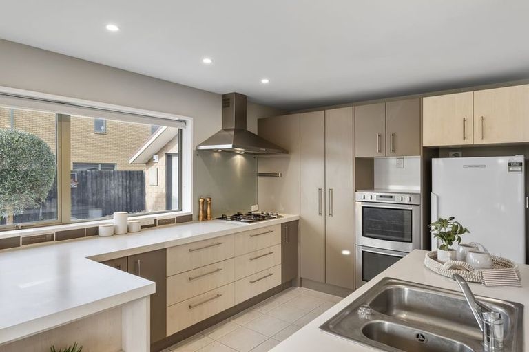 Photo of property in 3 Evergreen Place, Parklands, Christchurch, 8083