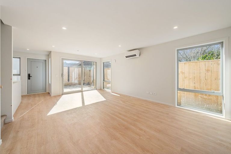 Photo of property in 1058 High Street, Avalon, Lower Hutt, 5011