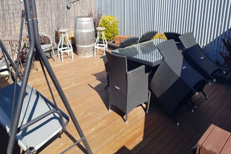 Photo of property in 8 Hegan Place, Rangiora, 7400