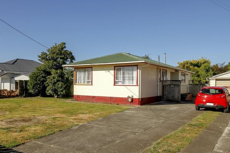 Photo of property in 15 Carey Street, Longburn, Palmerston North, 4412