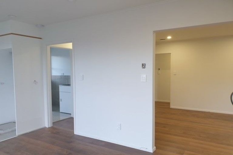 Photo of property in 43 Larne Avenue, Pakuranga Heights, Auckland, 2010