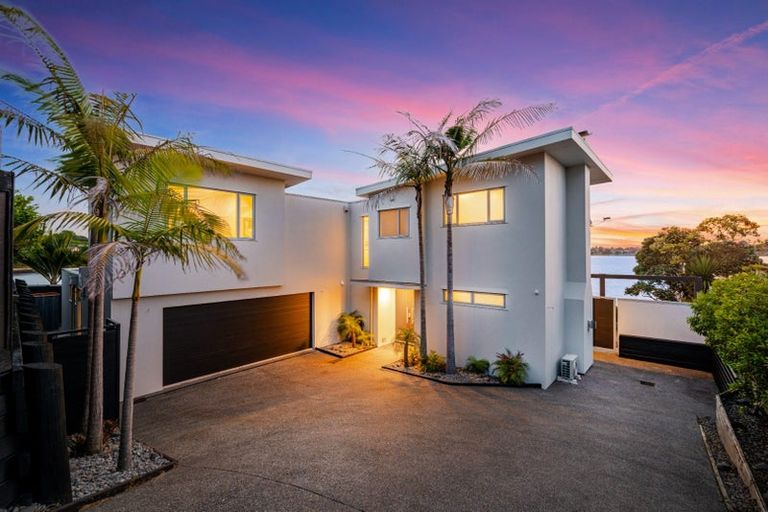 Photo of property in 6b Arkley Avenue, Farm Cove, Auckland, 2012