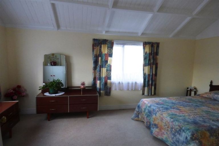 Photo of property in 5 Rimu Street, Kaka Point, Balclutha, 9271