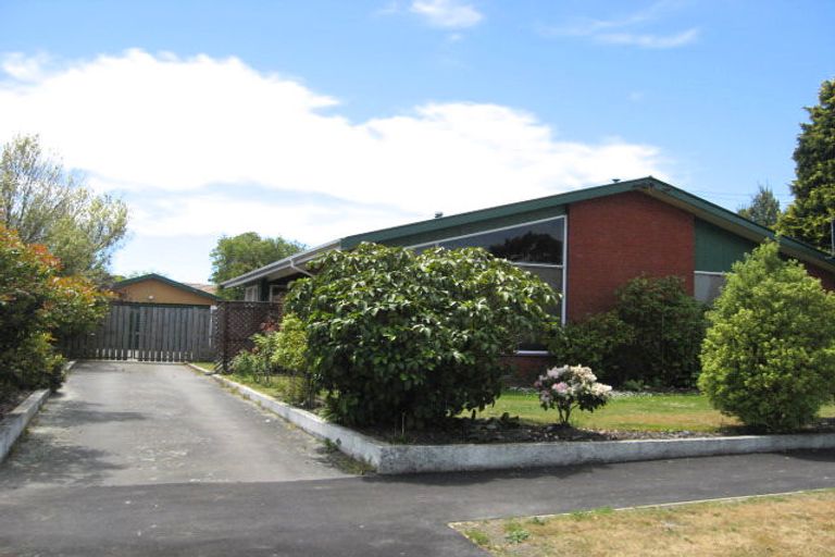 Photo of property in 31 Alpine View Lane, Parklands, Christchurch, 8083