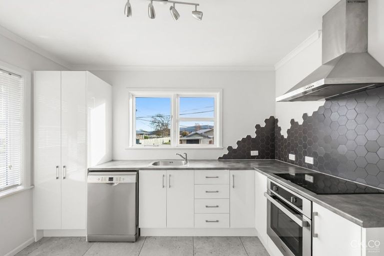 Photo of property in 40a Kashmir Avenue, Clouston Park, Upper Hutt, 5018