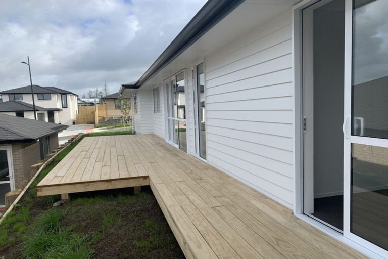 Photo of property in 6 Magnum Drive, Kumeu, 0810