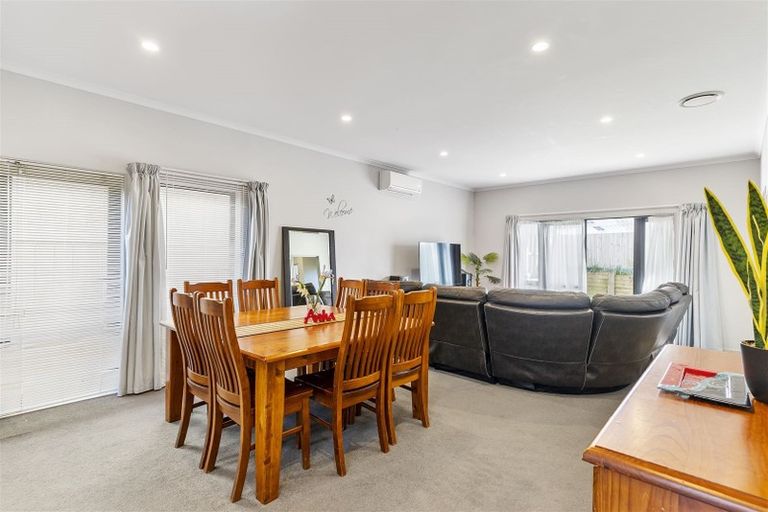 Photo of property in 43 Ipukarea Street, Weymouth, Auckland, 2103