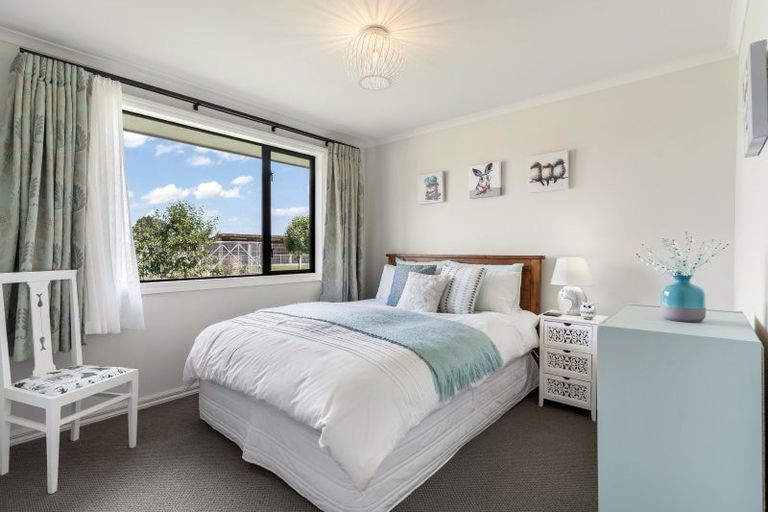 Photo of property in 65 Racecourse Road, Winton, 9782