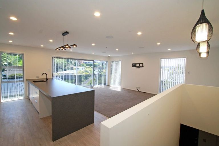 Photo of property in 5 Waterloo Place, Westown, New Plymouth, 4310