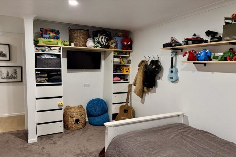 Photo of property in 50 Great North Road, Riverhead, 0820