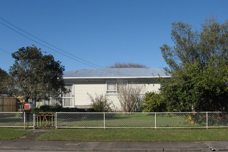 Photo of property in 42 Cargill Street, Papakura, 2110