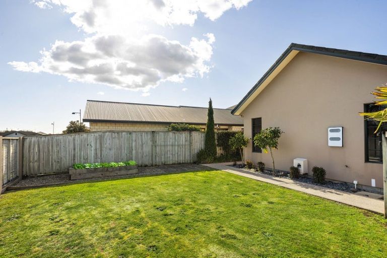 Photo of property in 6 Merlin Close, Huntington, Hamilton, 3210