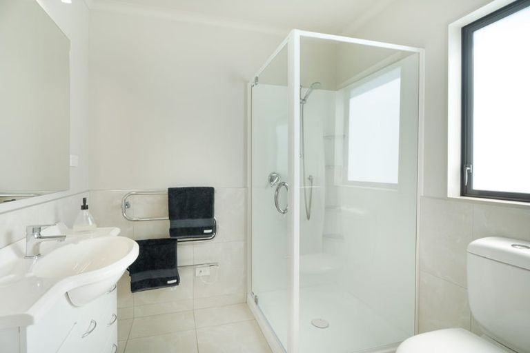 Photo of property in 3b Hawtrey Terrace, Johnsonville, Wellington, 6037