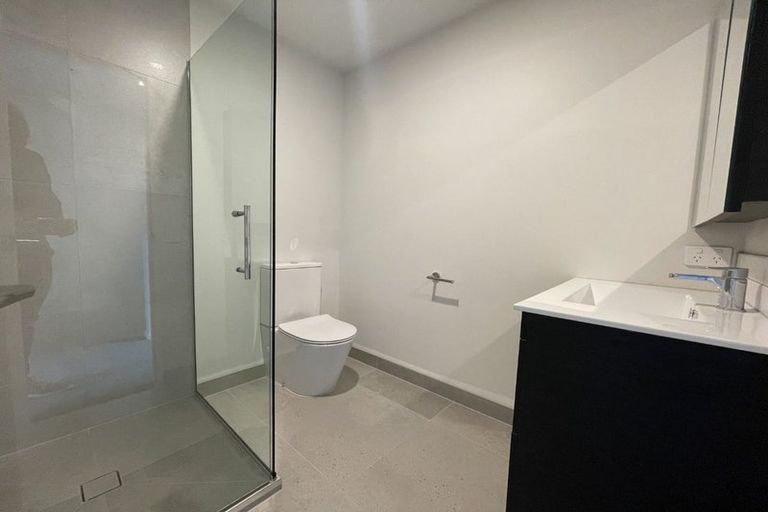 Photo of property in 2/321 Lincoln Road, Addington, Christchurch, 8024