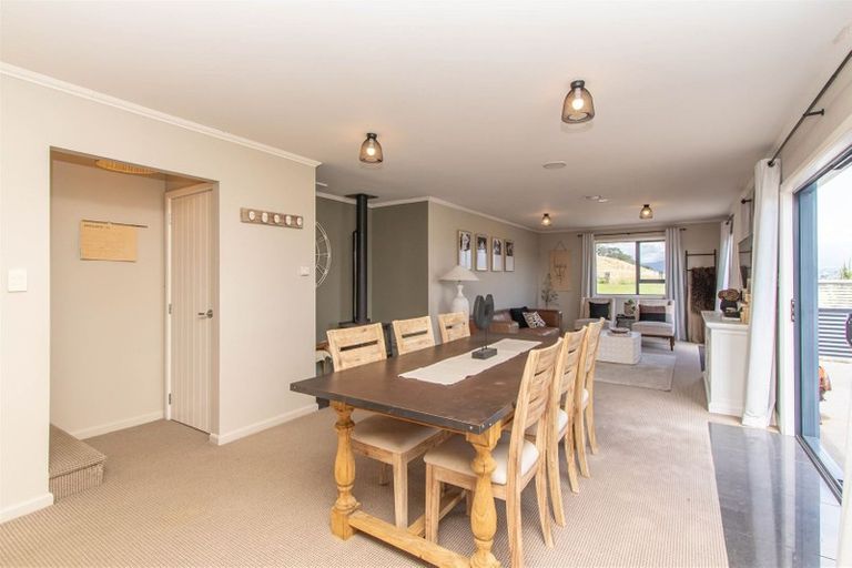 Photo of property in 98 Lincoln Road, Inglewood, 4389