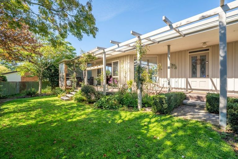 Photo of property in 16 Buchanan Street, Parkside, Timaru, 7910