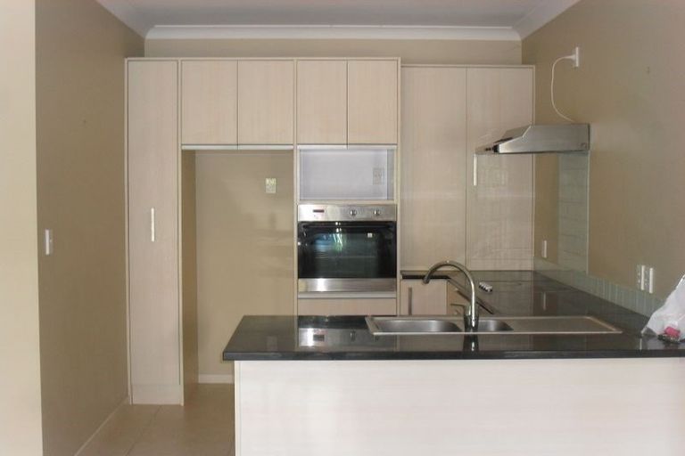 Photo of property in 5/44 Carlos Drive, Flat Bush, Auckland, 2016