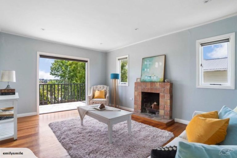 Photo of property in 1/40 Carlisle Road, Browns Bay, Auckland, 0630