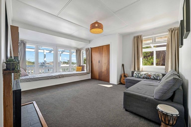 Photo of property in 109 Frankley Road, Frankleigh Park, New Plymouth, 4310