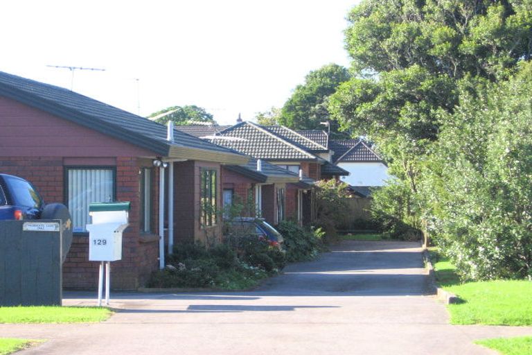 Photo of property in 2/129 Coronation Road, Papatoetoe, Auckland, 2025