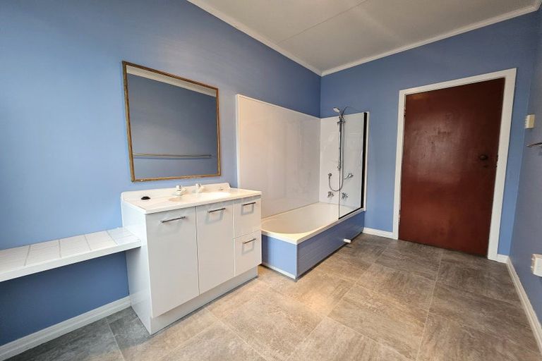 Photo of property in 18 Cowper Street, Greymouth, 7805