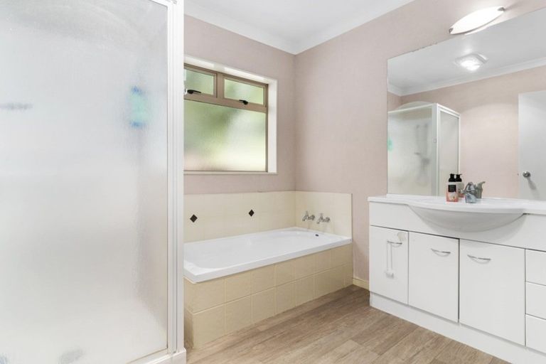 Photo of property in 12 Kanuka Place, Pyes Pa, Tauranga, 3112