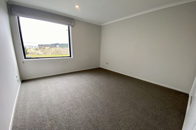 Photo of property in 103 Glidepath Road, Hobsonville, Auckland, 0616