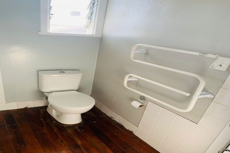 Photo of property in 147 Rosier Road, Glen Eden, Auckland, 0602