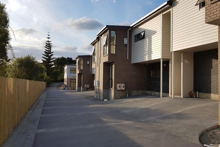 Photo of property in 2/15 Wyllie Road, Papatoetoe, Auckland, 2025