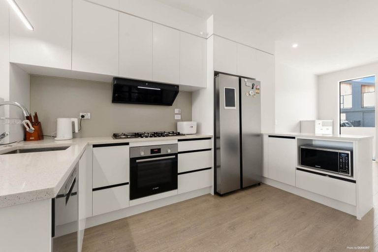 Photo of property in 12 Porowha Road, Westgate, Auckland, 0814