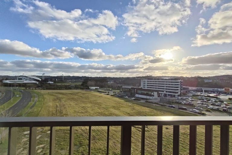 Photo of property in 402/2b Munroe Lane, Albany, Auckland, 0632