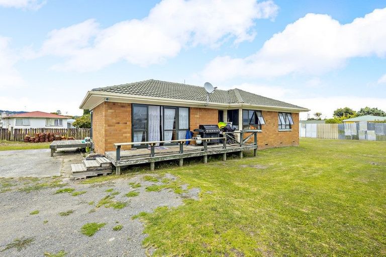 Photo of property in 18 President Avenue, Papakura, 2110
