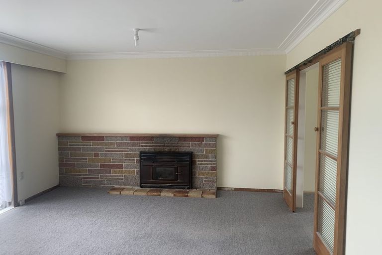 Photo of property in 41 Parrs Cross Road, Henderson, Auckland, 0612