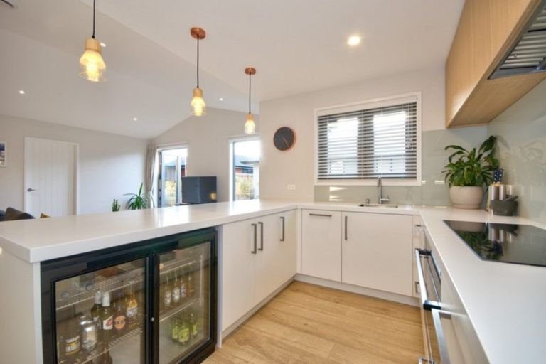 Photo of property in 2 Tudor Lane, Lower Shotover, Queenstown, 9304