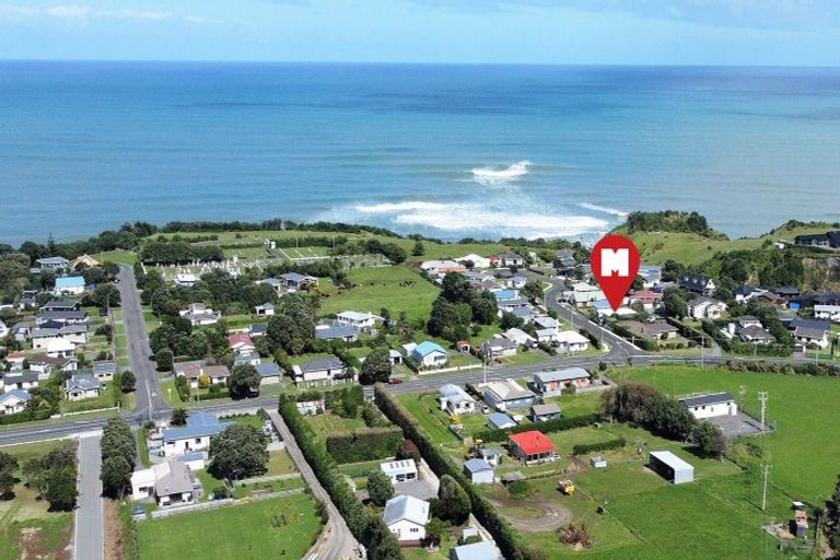 Photo of property in 3 Hickey Place, Opunake, 4616