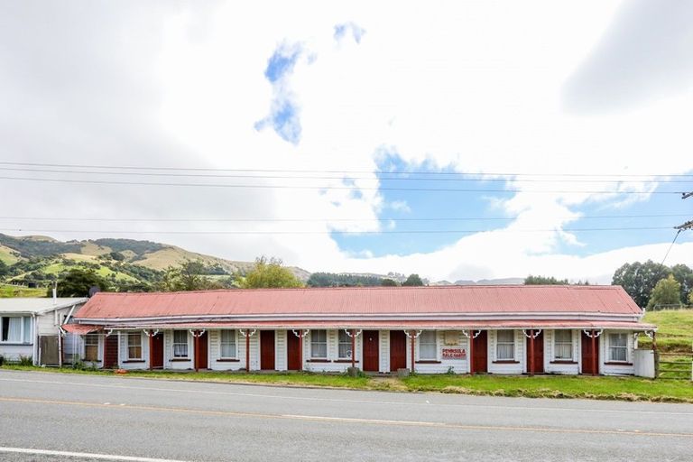 Photo of property in 6025 Christchurch Akaroa Road, Duvauchelle, 7583