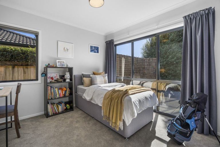 Photo of property in 38 Kereru Place, Pyes Pa, Tauranga, 3112