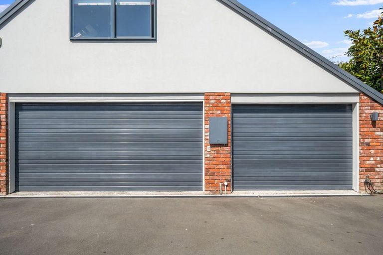 Photo of property in 9 Inglewood Place, Avonhead, Christchurch, 8042