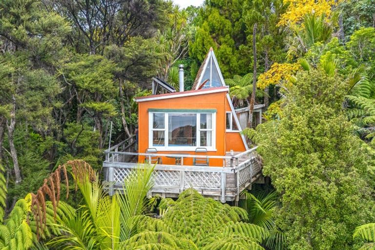 Photo of property in 486 Tuateawa Road, Tuateawa, Coromandel, 3583