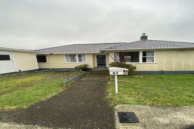 Photo of property in 87 Bell Street, Tawa, Wellington, 5028
