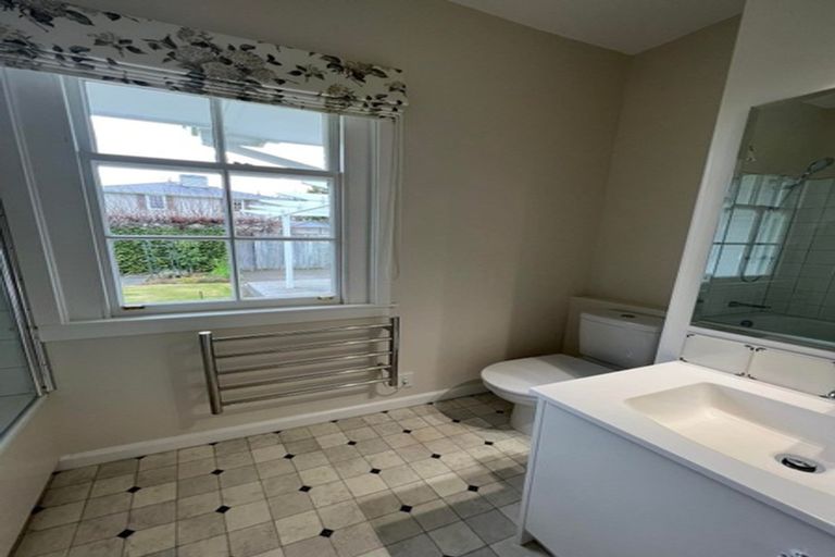 Photo of property in 13 Highgate Avenue, Merivale, Christchurch, 8014