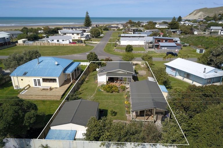 Photo of property in 11 Te Paerahi Road, Porangahau, 4293