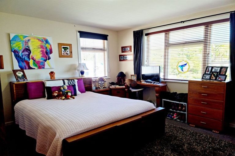 Photo of property in 14 Lincoln Street, Picton, 7220