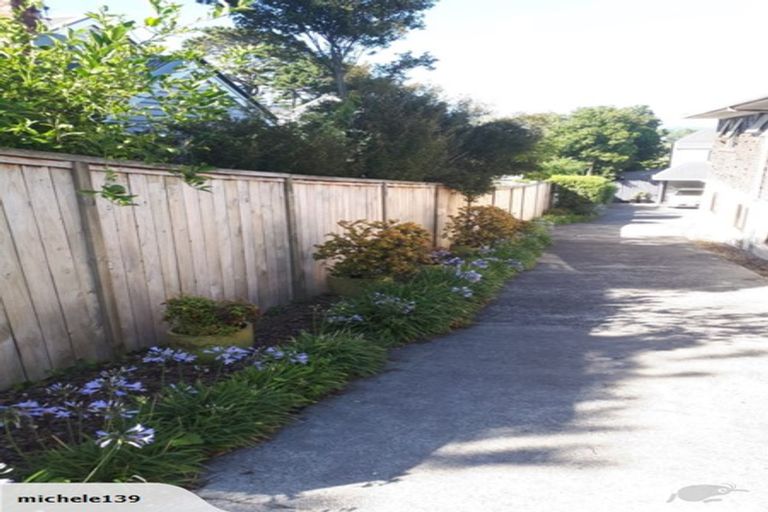 Photo of property in 2/40 Saxon Street, Waterview, Auckland, 1026